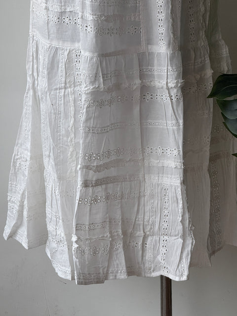 White Hakoba dress with multicoloured shrug
