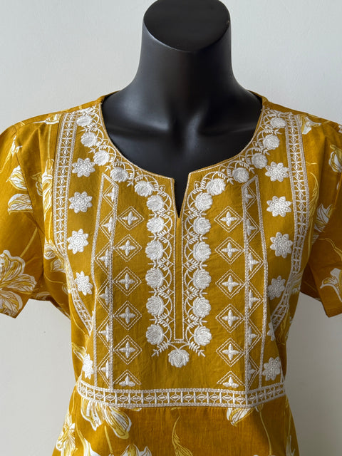 Printed cotton nighty