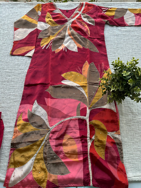 V neck multi colour crepe silk ready set