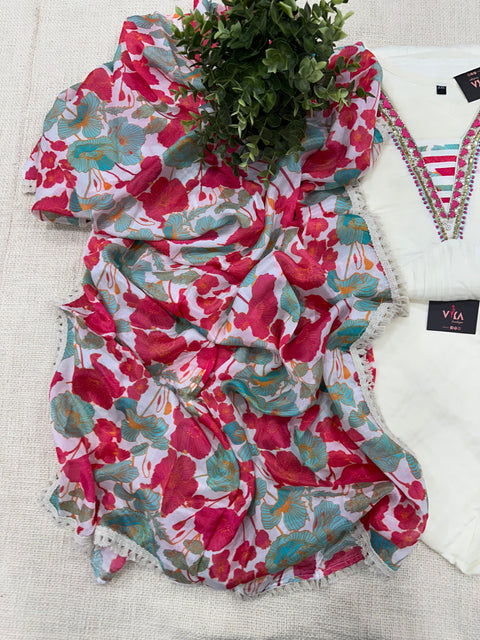 Alia cut off-white suit set