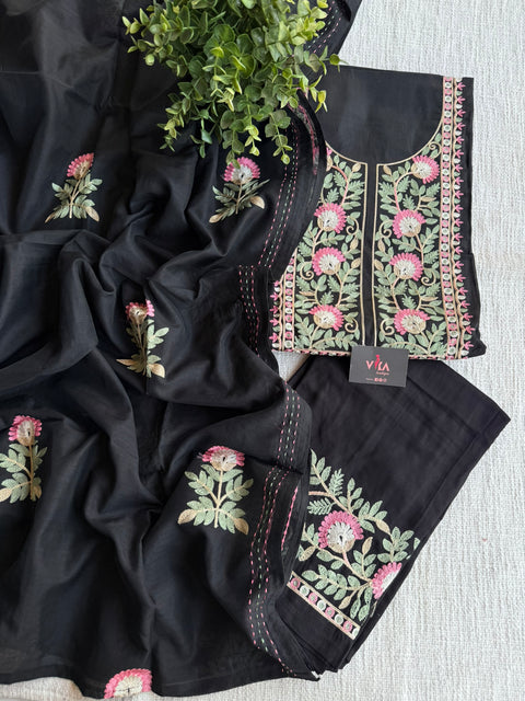 Emb neck cotton suit material