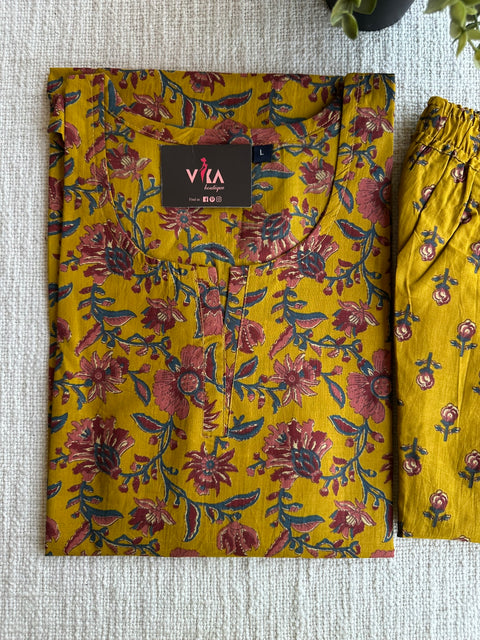 L size printed Cord Night suit