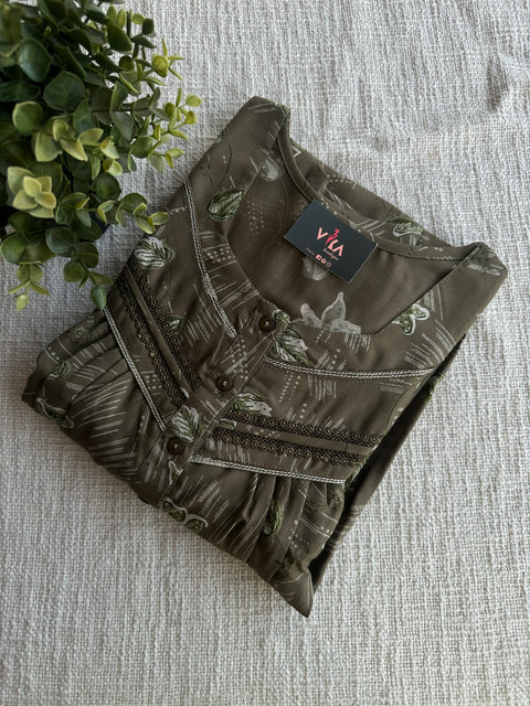 L and XL size printed Alpine nighty