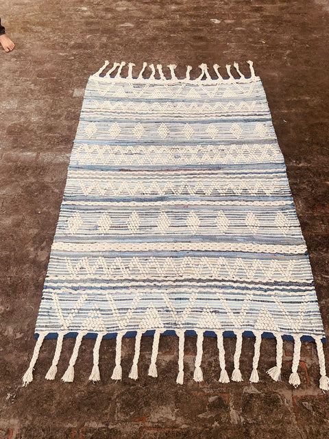 Handwoven Rug (4*6 Ft)