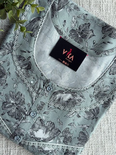 L and XL size printed alpine nighty