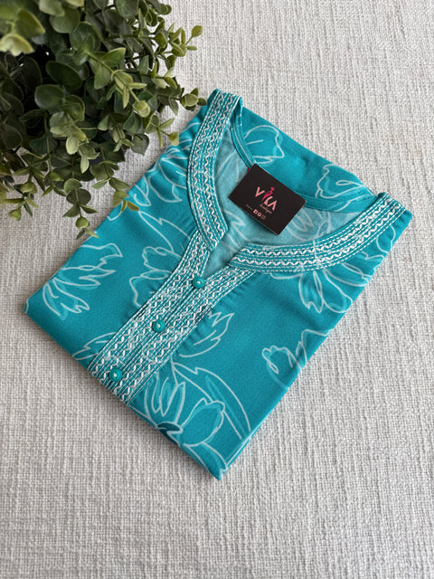 L size printed Alpine nighty
