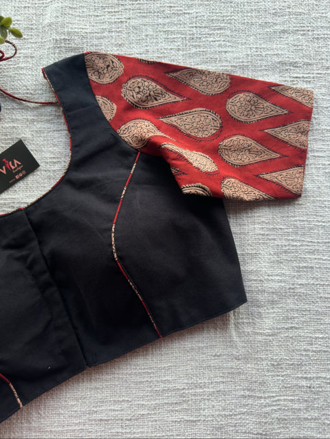 Black and red cotton blouse