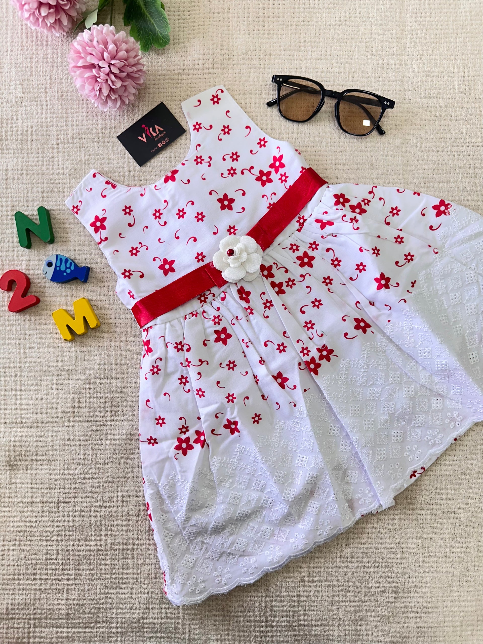 Baby Frock Age 1-3 white/Red Size 16 Age group