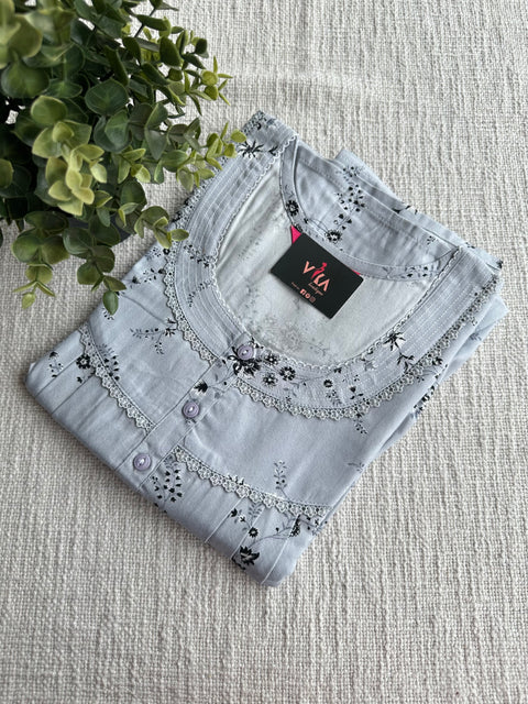 L size printed alpine nighty