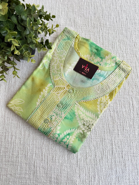 L size printed Alpine nighty