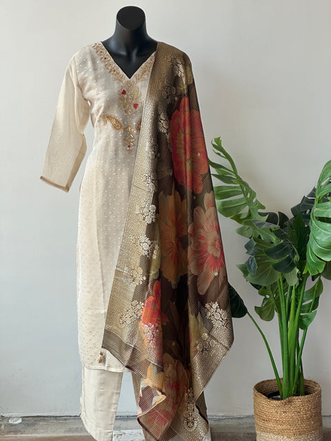 Cream banaras tissue kurti pant set