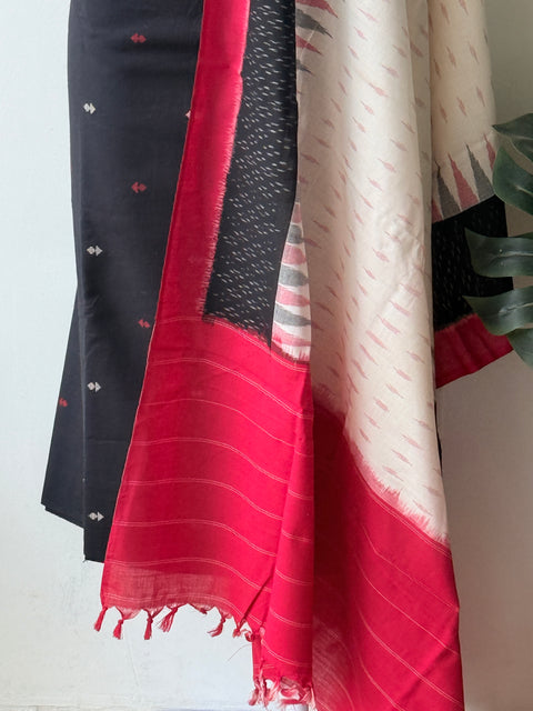 Handloom cotton set with ikat dupatta