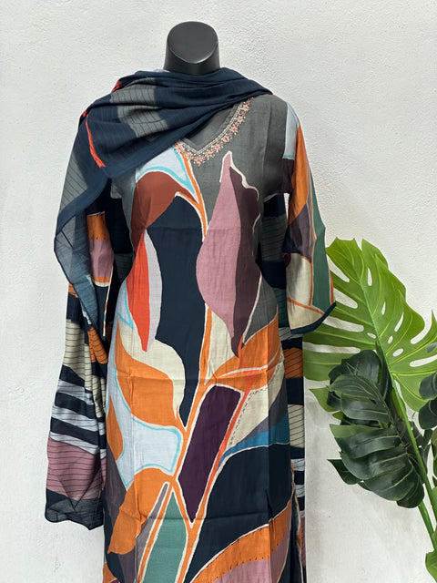 Colourful printed muslin readymade set