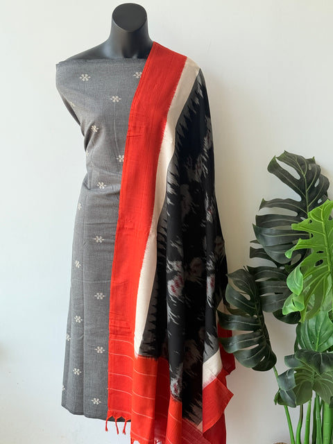 Handloom cotton set with ikat dupatta