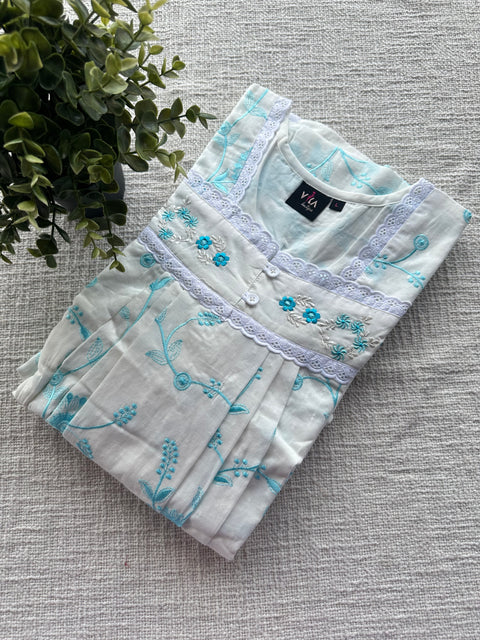 Premium emb celebrity nighty