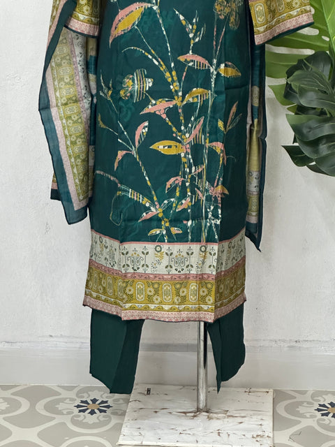 Colourful printed muslin readymade set