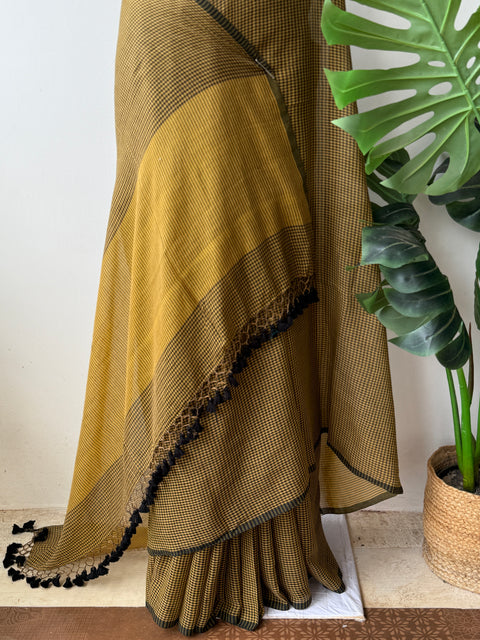 Mulmul kucho handloom cotton saree