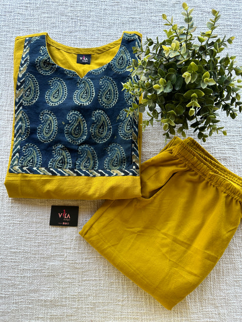 Printed Vikhadi cotton suit material