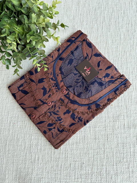 L and XL size printed Alpine nighty