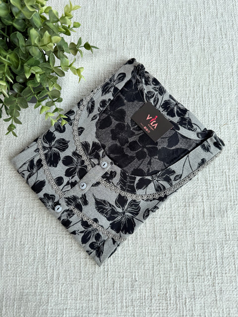 L and XL size printed Alpine nighty