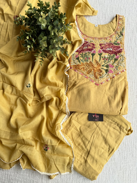Neck emb pure cotton suit set