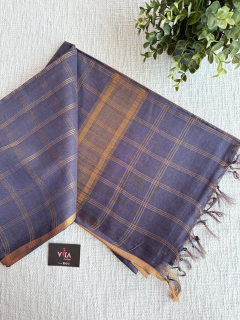 Checked Art silk saree with blouse
