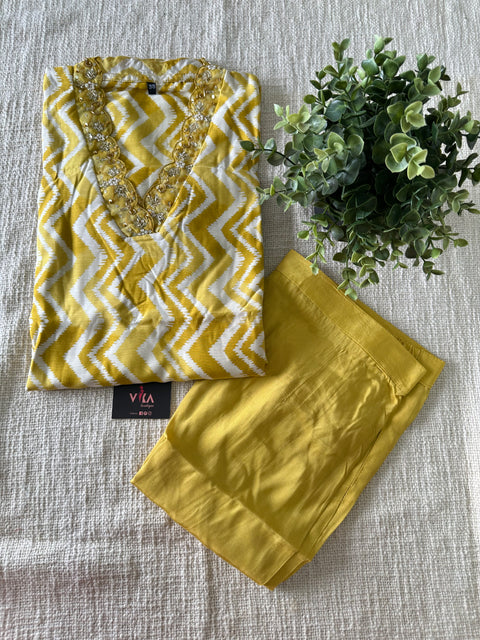 V neck zigzag printed muslin ready kurti pant