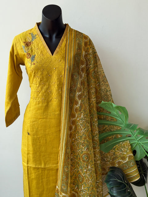 V neck Musturd yellow linen suit set