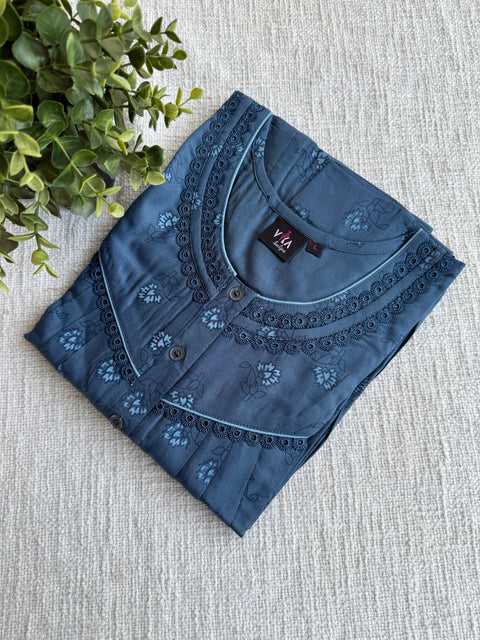 L size printed alpine Nighty
