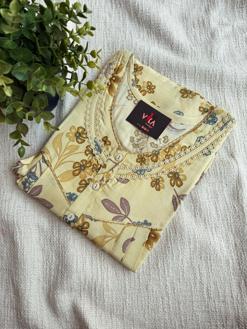 L and XL size printed Alpine nighty