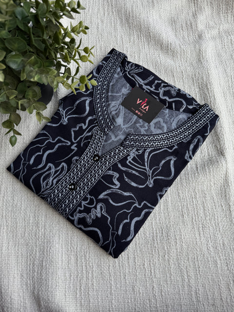 L and XL size printed Alpine nighty