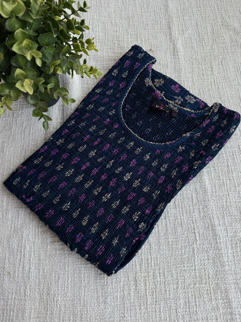 L size smocking Alpine nighty
