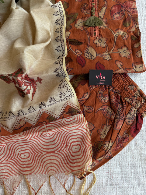 Kalamkari printed suit set