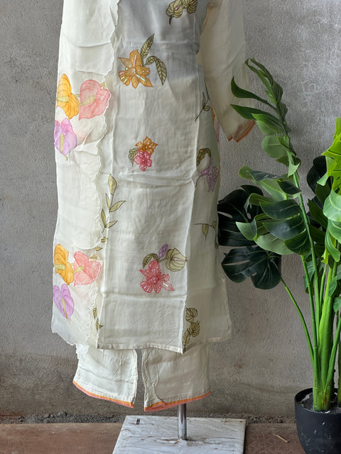 Emb seq organza ready suit set