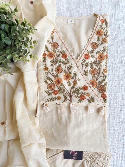Floral emb mul cotton suit set