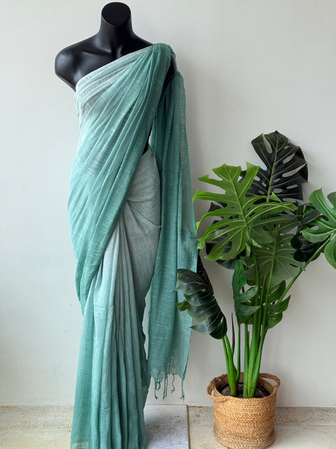 Shaded cotton saree with blouse pc