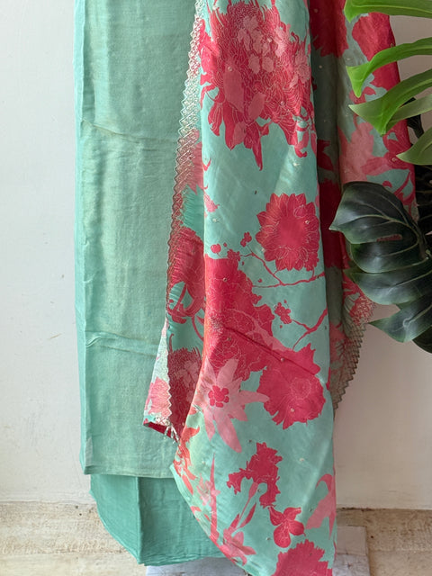 Neck emb tissue silk suit material