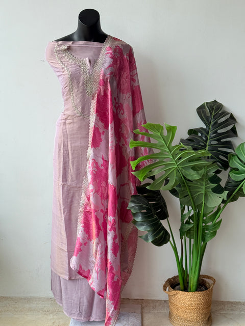 Neck emb tissue silk suit material