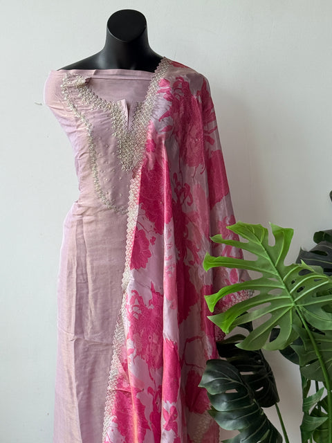 Neck emb tissue silk suit material