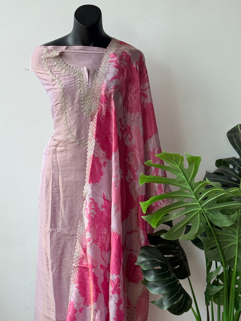 Neck emb tissue silk suit material
