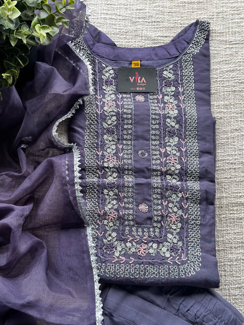 Neck emb dola silk ready suit set