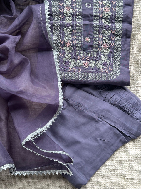 Neck emb dola silk ready suit set