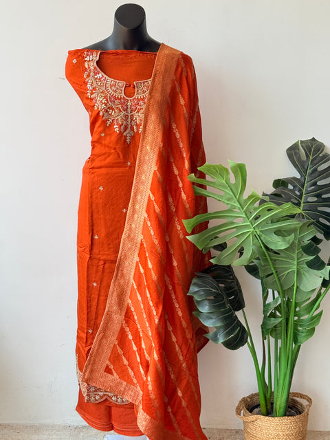 Neck emb russian silk suit material