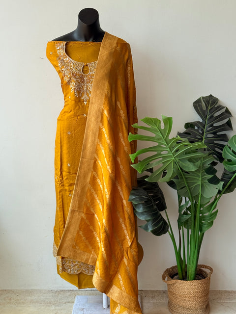 Neck emb russian silk suit material