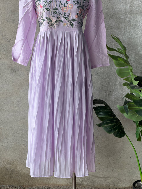 Embroidered purple Viscose dress