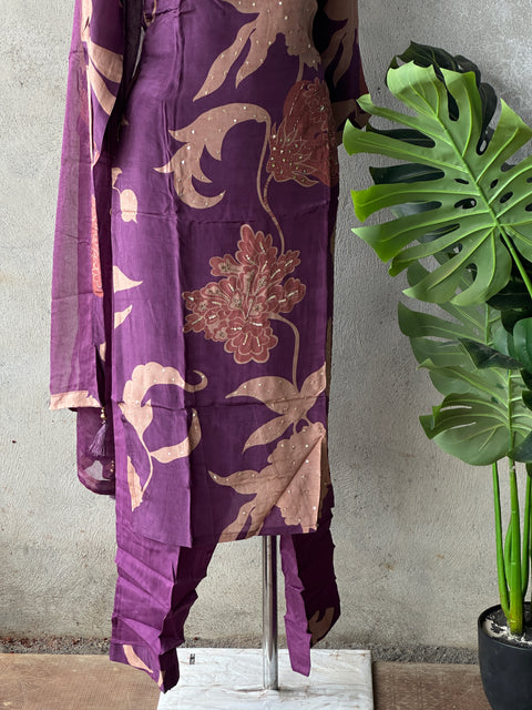 Floral printed satin crepe salwar suit set