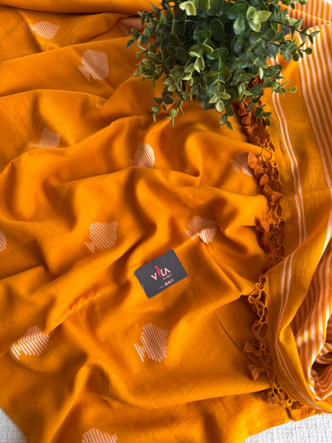 Bhutta weaving mul cotton saree with blouse