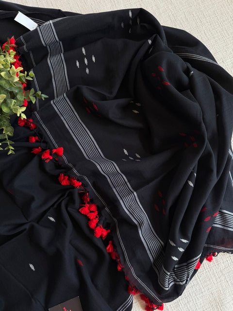Bhutta weaving mul cotton saree with blouse