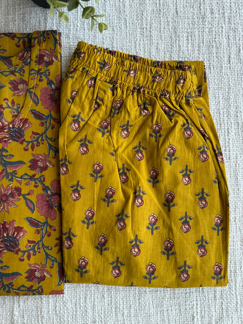 L size printed Cord Night suit