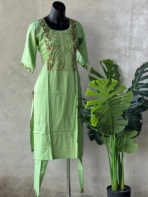 Hand embroidery soft cotton kurti pant